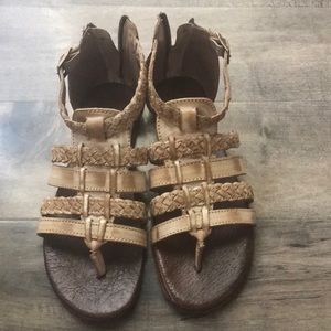 Roan Kaliope sandals size 7.5